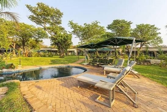 Luxury Zambezi Royal Cruise, Victoria Falls
